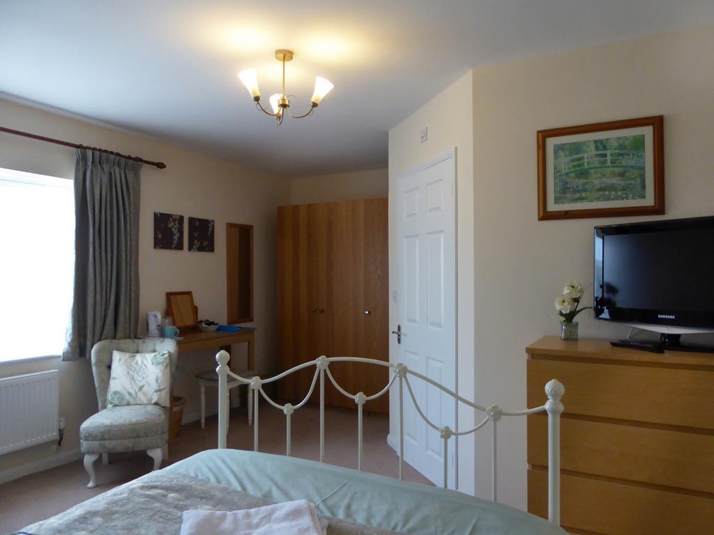 21 Park Lane Bed & Breakfast Corsham Bagian luar foto